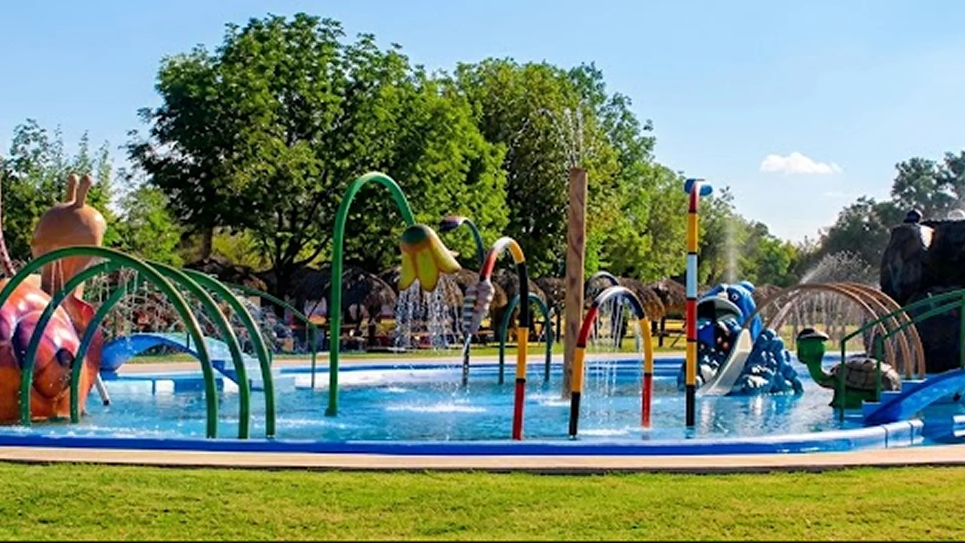 Alberca de la Serpiente - Parque Acuático Villa Gasca